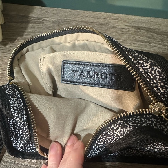 💕Talbots Black and White Patterned Bag - Picture 2 of 4